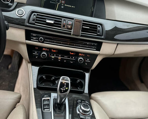 Серый БМВ 5 Серия, объемом двигателя 3 л и пробегом 290 тыс. км за 17000 $, фото 19 на Automoto.ua