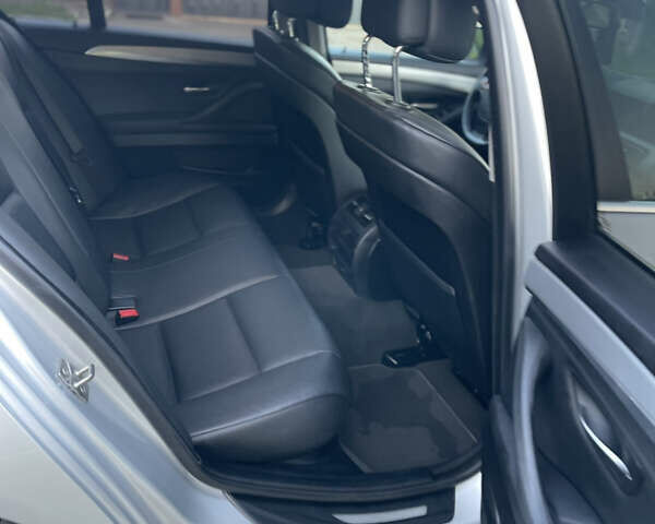 Серый БМВ 5 Серия, объемом двигателя 2.99 л и пробегом 213 тыс. км за 17800 $, фото 35 на Automoto.ua