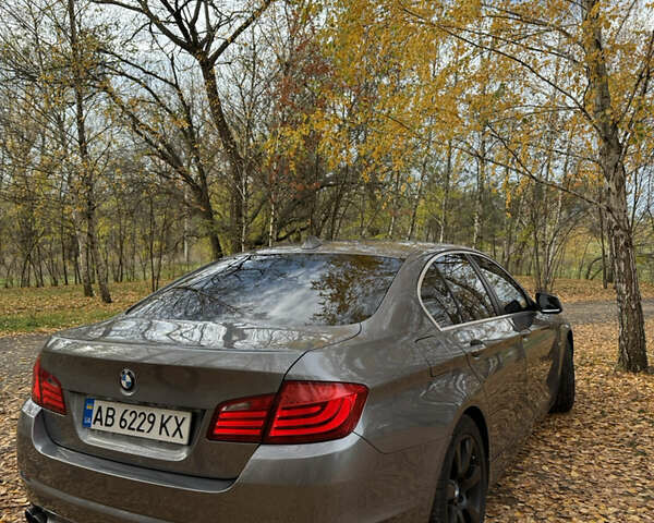 Серый БМВ 5 Серия, объемом двигателя 2.99 л и пробегом 371 тыс. км за 15800 $, фото 7 на Automoto.ua