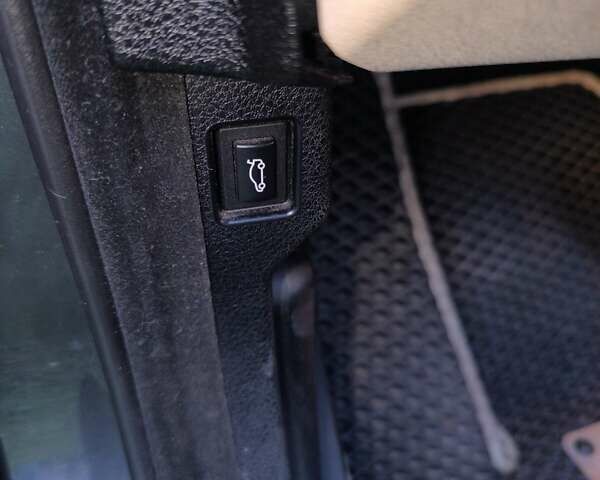 Сірий БМВ 5 Серія, об'ємом двигуна 2 л та пробігом 310 тис. км за 13100 $, фото 19 на Automoto.ua