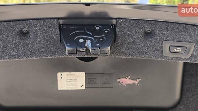 БМВ 5 Серия 2010 в Киеве на Automoto.ua Серый БМВ 5 Серия, объемом двигателя 3.5 л и пробегом 138 тыс. км за 25500 $, фото 24 на Automoto.ua