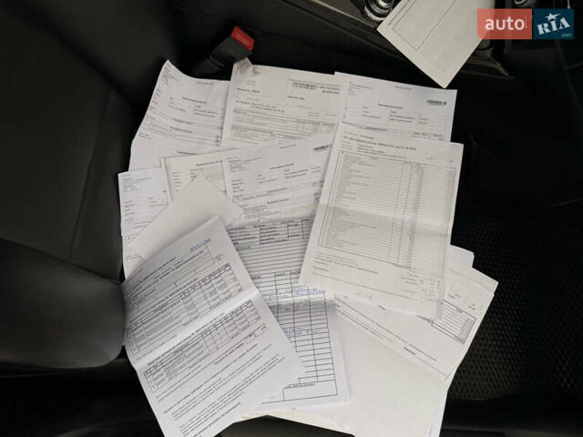 Серый БМВ 5 Серия, объемом двигателя 2.5 л и пробегом 270 тыс. км за 11800 $, фото 32 на Automoto.ua