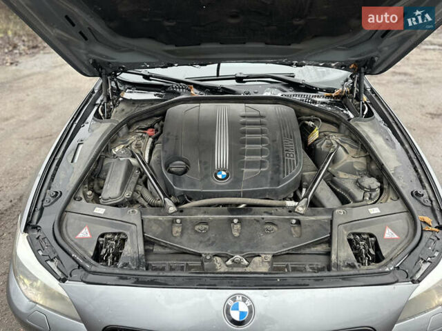 Серый БМВ 5 Серия, объемом двигателя 3 л и пробегом 290 тыс. км за 17000 $, фото 13 на Automoto.ua