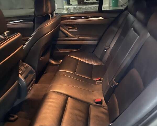 Серый БМВ 5 Серия, объемом двигателя 3 л и пробегом 165 тыс. км за 15500 $, фото 27 на Automoto.ua