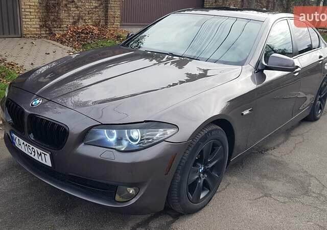 Сірий БМВ 5 Серія, об'ємом двигуна 3 л та пробігом 316 тис. км за 10400 $, фото 10 на Automoto.ua