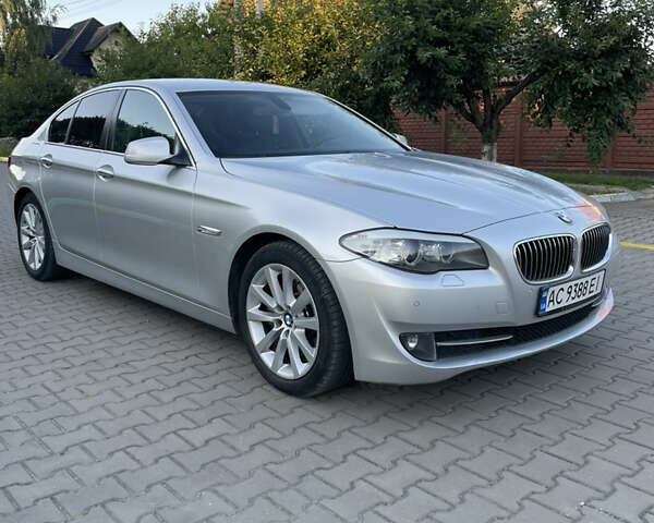 Серый БМВ 5 Серия, объемом двигателя 2.99 л и пробегом 213 тыс. км за 17800 $, фото 2 на Automoto.ua