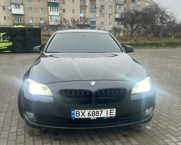 Серый БМВ 5 Серия, объемом двигателя 2 л и пробегом 299 тыс. км за 12500 $, фото 15 на Automoto.ua