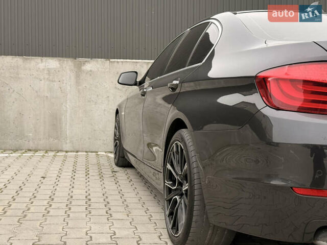 Серый БМВ 5 Серия, объемом двигателя 2.5 л и пробегом 270 тыс. км за 11800 $, фото 6 на Automoto.ua