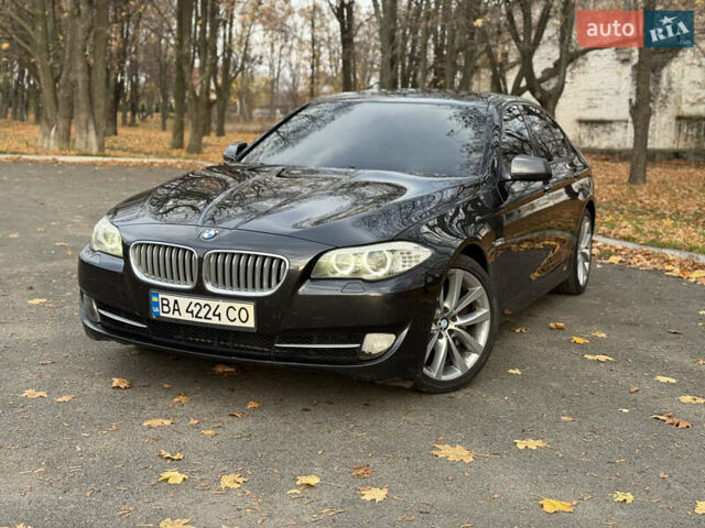 Серый БМВ 5 Серия, объемом двигателя 2.99 л и пробегом 207 тыс. км за 18000 $, фото 1 на Automoto.ua