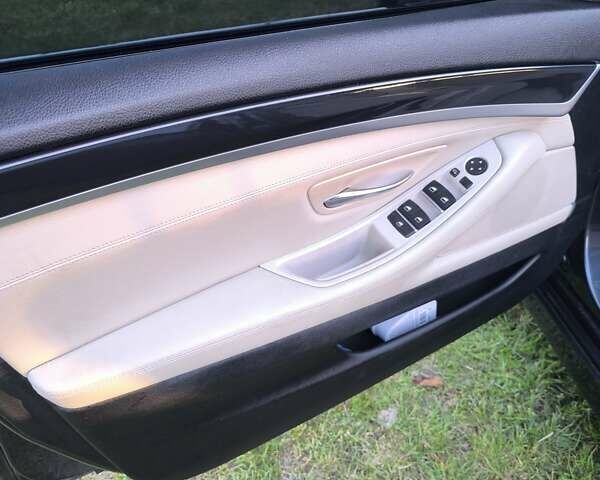 Сірий БМВ 5 Серія, об'ємом двигуна 2 л та пробігом 310 тис. км за 13100 $, фото 12 на Automoto.ua