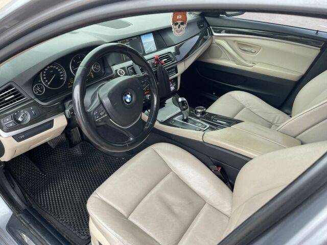 Серый БМВ 5 Серия, объемом двигателя 3 л и пробегом 288 тыс. км за 15799 $, фото 8 на Automoto.ua