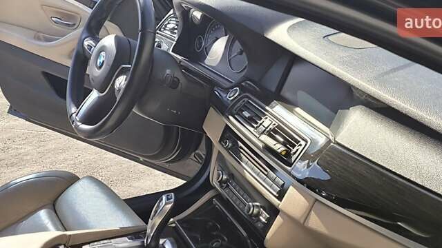 БМВ 5 Серия 2010 в Киеве на Automoto.ua Серый БМВ 5 Серия, объемом двигателя 3.5 л и пробегом 138 тыс. км за 25500 $, фото 34 на Automoto.ua