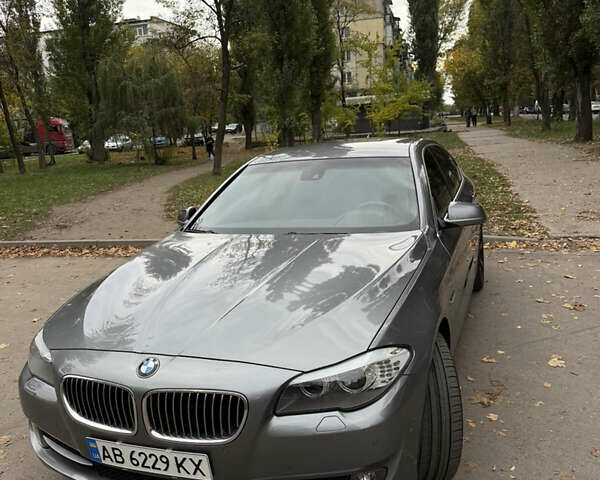 Серый БМВ 5 Серия, объемом двигателя 2.99 л и пробегом 371 тыс. км за 16400 $, фото 3 на Automoto.ua