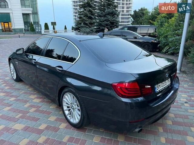 Серый БМВ 5 Серия, объемом двигателя 2.99 л и пробегом 227 тыс. км за 13100 $, фото 1 на Automoto.ua