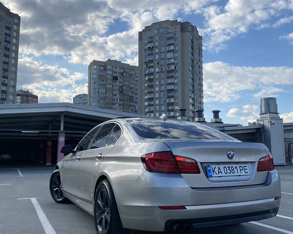 Серый БМВ 5 Серия, объемом двигателя 3 л и пробегом 320 тыс. км за 12500 $, фото 18 на Automoto.ua