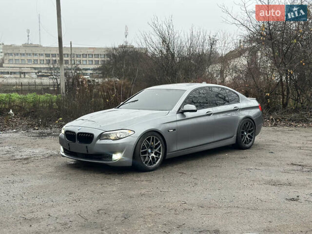Серый БМВ 5 Серия, объемом двигателя 3 л и пробегом 290 тыс. км за 17000 $, фото 10 на Automoto.ua