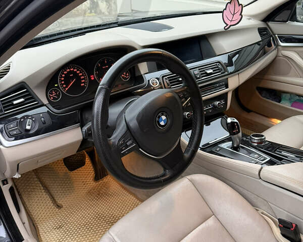 Сірий БМВ 5 Серія, об'ємом двигуна 2.99 л та пробігом 320 тис. км за 13999 $, фото 24 на Automoto.ua