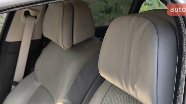 БМВ 5 Серия 2010 в Киеве на Automoto.ua Серый БМВ 5 Серия, объемом двигателя 3.5 л и пробегом 138 тыс. км за 25500 $, фото 22 на Automoto.ua