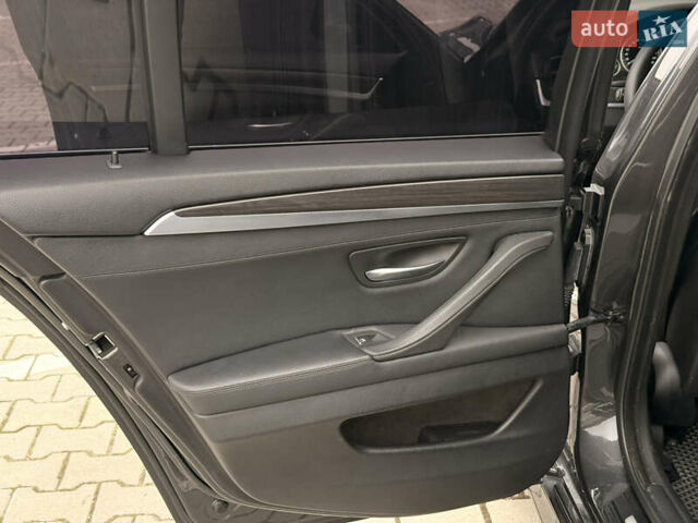 Серый БМВ 5 Серия, объемом двигателя 2.5 л и пробегом 270 тыс. км за 11800 $, фото 18 на Automoto.ua