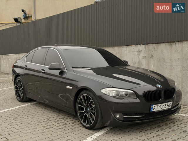 Серый БМВ 5 Серия, объемом двигателя 2.5 л и пробегом 270 тыс. км за 11800 $, фото 27 на Automoto.ua