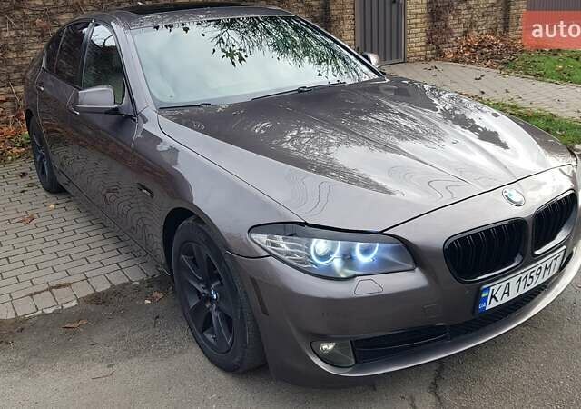 Сірий БМВ 5 Серія, об'ємом двигуна 3 л та пробігом 316 тис. км за 10400 $, фото 25 на Automoto.ua