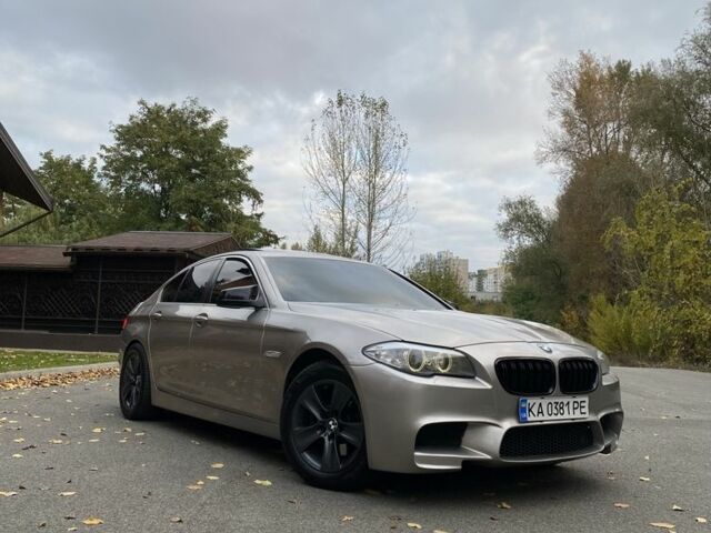 Серый БМВ 5 Серия, объемом двигателя 3 л и пробегом 320 тыс. км за 12500 $, фото 3 на Automoto.ua