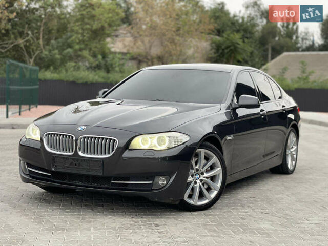Серый БМВ 5 Серия, объемом двигателя 2.99 л и пробегом 207 тыс. км за 18000 $, фото 6 на Automoto.ua
