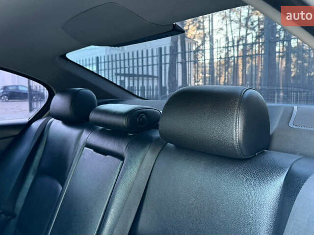 Серый БМВ 5 Серия, объемом двигателя 3 л и пробегом 260 тыс. км за 13400 $, фото 18 на Automoto.ua