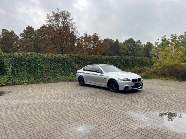 Серый БМВ 5 Серия, объемом двигателя 3 л и пробегом 2 тыс. км за 15000 $, фото 9 на Automoto.ua