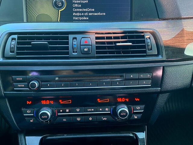 Серый БМВ 5 Серия, объемом двигателя 2 л и пробегом 215 тыс. км за 12500 $, фото 10 на Automoto.ua