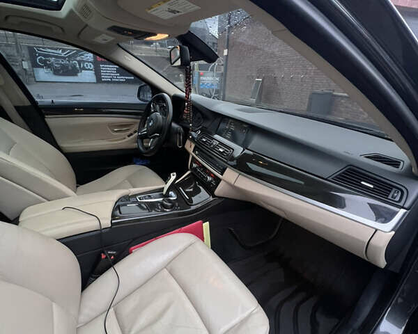 Серый БМВ 5 Серия, объемом двигателя 3 л и пробегом 360 тыс. км за 12250 $, фото 16 на Automoto.ua