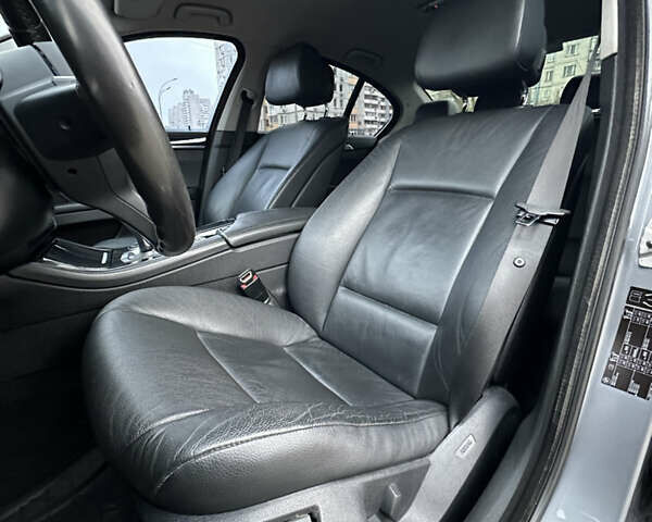 Серый БМВ 5 Серия, объемом двигателя 3 л и пробегом 321 тыс. км за 15500 $, фото 23 на Automoto.ua