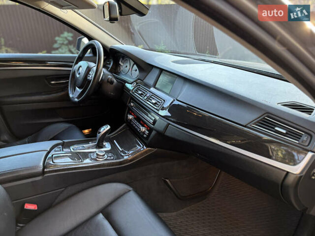 Серый БМВ 5 Серия, объемом двигателя 2.5 л и пробегом 128 тыс. км за 12900 $, фото 22 на Automoto.ua