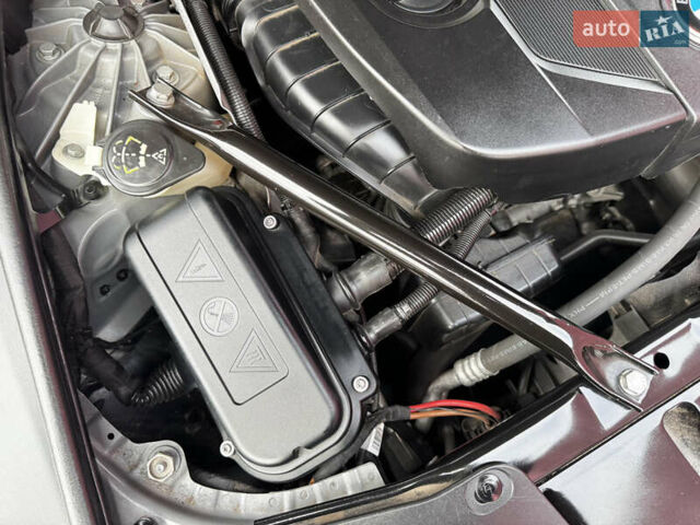 Серый БМВ 5 Серия, объемом двигателя 2 л и пробегом 260 тыс. км за 15450 $, фото 47 на Automoto.ua