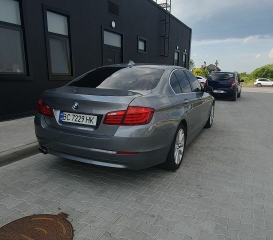 Сірий БМВ 5 Серія, об'ємом двигуна 2 л та пробігом 218 тис. км за 13900 $, фото 2 на Automoto.ua