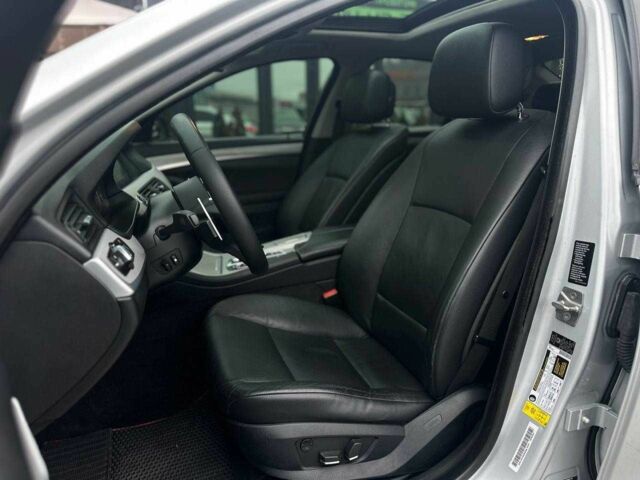 Серый БМВ 5 Серия, объемом двигателя 2 л и пробегом 195 тыс. км за 11990 $, фото 7 на Automoto.ua