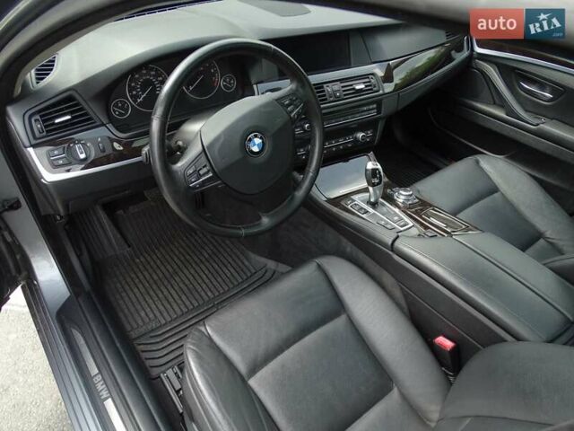 Серый БМВ 5 Серия, объемом двигателя 2.99 л и пробегом 208 тыс. км за 12000 $, фото 14 на Automoto.ua