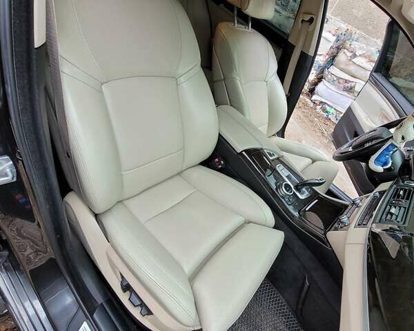 Серый БМВ 5 Серия, объемом двигателя 3 л и пробегом 272 тыс. км за 17000 $, фото 43 на Automoto.ua