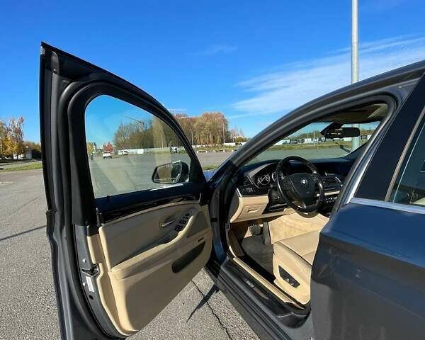 Серый БМВ 5 Серия, объемом двигателя 2 л и пробегом 301 тыс. км за 10900 $, фото 8 на Automoto.ua