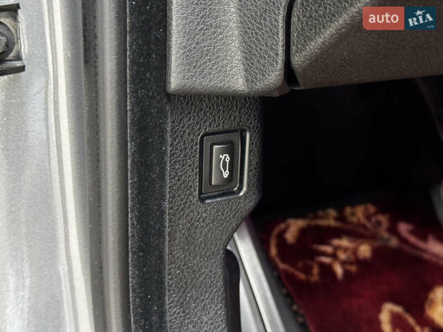 Серый БМВ 5 Серия, объемом двигателя 2 л и пробегом 260 тыс. км за 15450 $, фото 59 на Automoto.ua