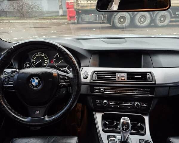 Серый БМВ 5 Серия, объемом двигателя 3 л и пробегом 279 тыс. км за 14899 $, фото 19 на Automoto.ua