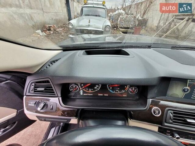 Серый БМВ 5 Серия, объемом двигателя 3 л и пробегом 272 тыс. км за 17000 $, фото 42 на Automoto.ua