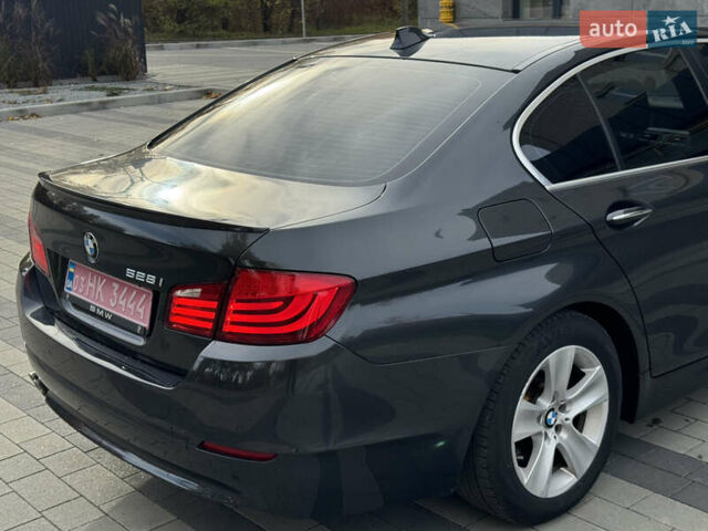 Сірий БМВ 5 Серія, об'ємом двигуна 2 л та пробігом 248 тис. км за 11999 $, фото 14 на Automoto.ua