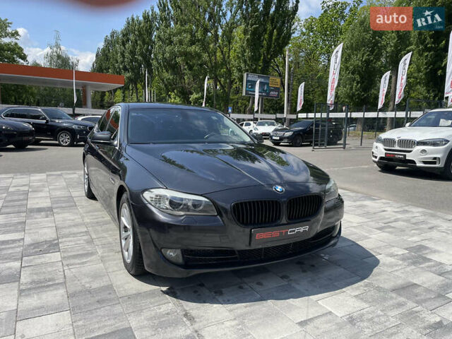 Серый БМВ 5 Серия, объемом двигателя 0 л и пробегом 180 тыс. км за 15000 $, фото 7 на Automoto.ua