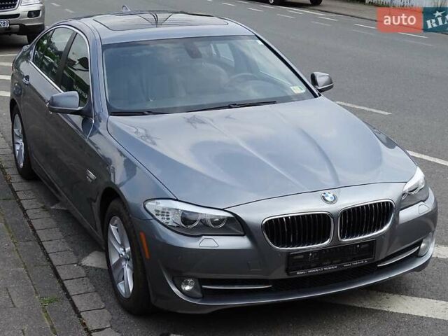 Серый БМВ 5 Серия, объемом двигателя 2.99 л и пробегом 208 тыс. км за 12000 $, фото 8 на Automoto.ua