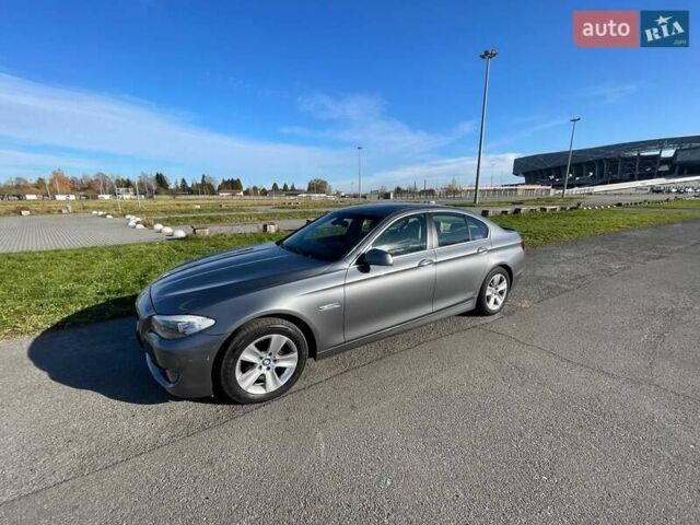 Серый БМВ 5 Серия, объемом двигателя 2 л и пробегом 301 тыс. км за 10900 $, фото 1 на Automoto.ua