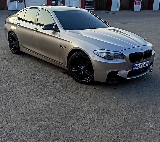 Серый БМВ 5 Серия, объемом двигателя 3 л и пробегом 244 тыс. км за 12200 $, фото 1 на Automoto.ua