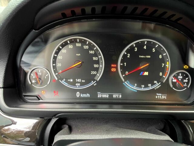 Серый БМВ 5 Серия, объемом двигателя 3 л и пробегом 2 тыс. км за 15000 $, фото 11 на Automoto.ua