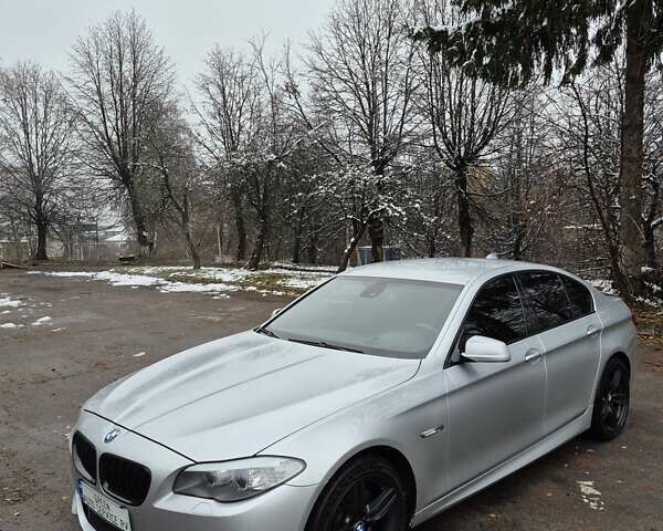 Серый БМВ 5 Серия, объемом двигателя 3 л и пробегом 279 тыс. км за 14899 $, фото 7 на Automoto.ua