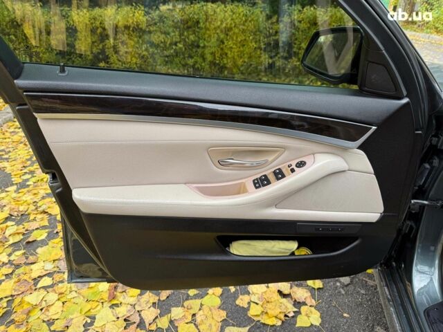 Сірий БМВ 5 Серія, об'ємом двигуна 3 л та пробігом 275 тис. км за 13490 $, фото 11 на Automoto.ua